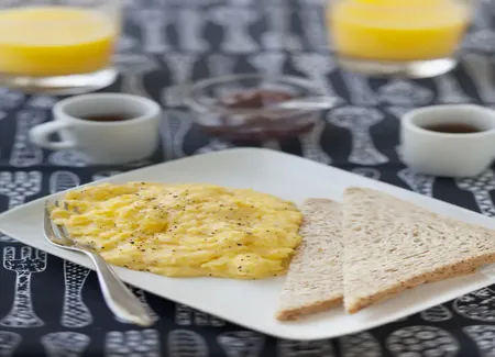 Brouillade à la coquille (oeufs brouillés crémeux)