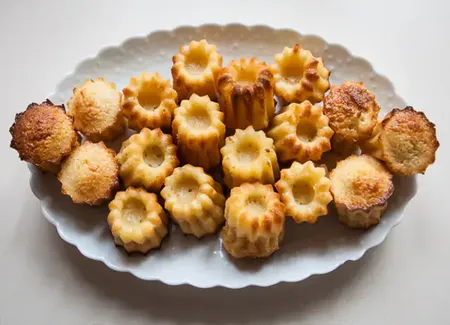 Cannelés à la noix de coco