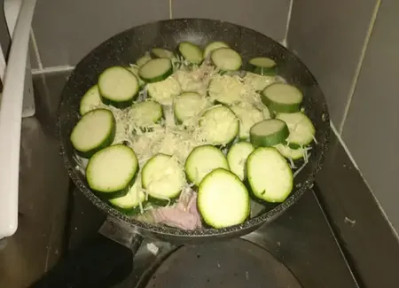 Poêlée de courgettes au jambon