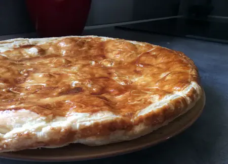 Feuilletée jambon, tomate et chèvre