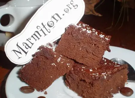Gâteau ultra-moelleux au chocolat sans beurre