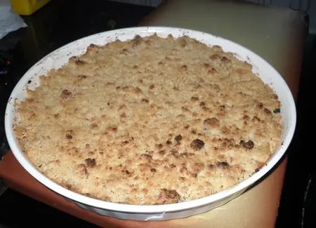 Crumble pomme, coing et noix
