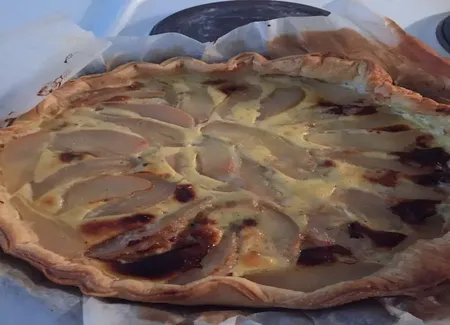 Quiche au roquefort et aux poires