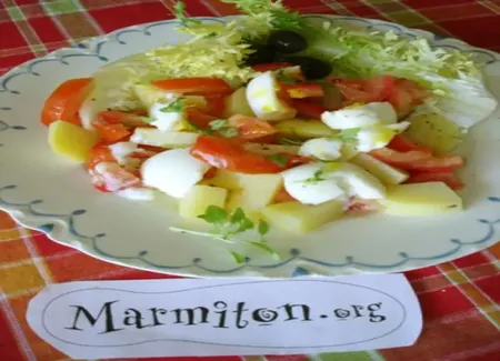 Salade toute simple au basilic
