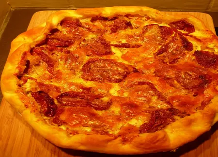 Tarte italienne au jambon cru et tomates séchées