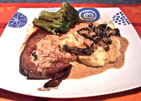 Tournedos à la crème fraiche et à la moutarde