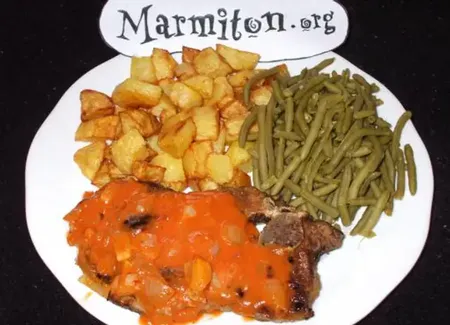 Côtes de porc sauce charcutière