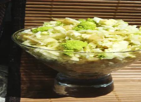 Chou-fleur râpé à la pomme et au curry