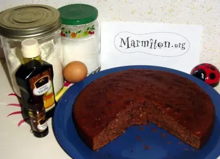 Gâteau aux noix, chocolat et café