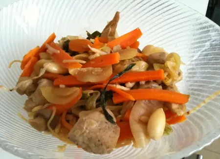 Poulet sauté aux légumes (shop suey)