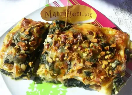 Lasagnes aux épinards, au brie et aux pistaches
