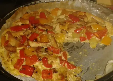 Tarte au poulet moutarde et poivrons