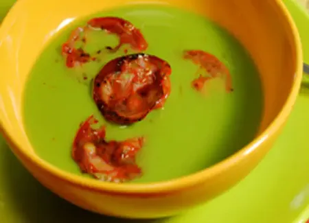 Velouté de petit pois et chorizo
