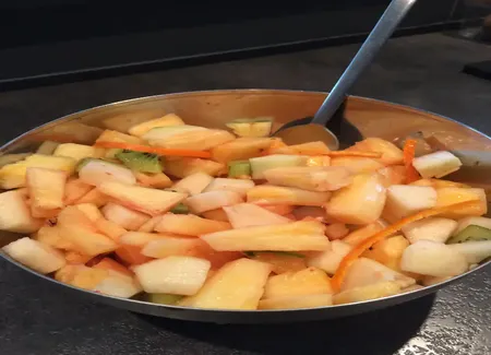 Salade de fruits à l'ananas et au gingembre