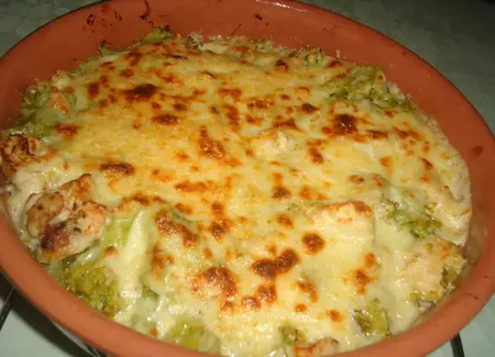 Gratin de poulet au brocolis