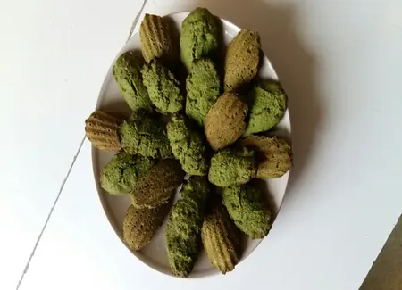 Madeleine au thé matcha (light)