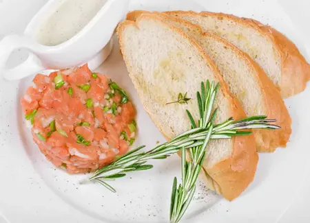 Petit tartare de saumon fumé