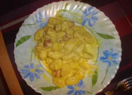 Gnocchis aux knacki et piccalilli