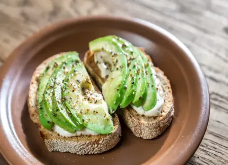 Toasts à l'avocat