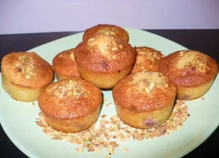 Muffins à la pistache et aux cerises griottes