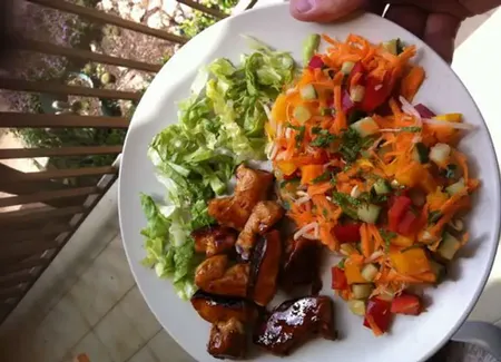 Salade de poulet croquante