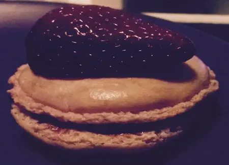 Macarons fraise et basilic