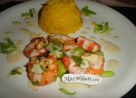 Gambas flambées au whisky sur lit de crème