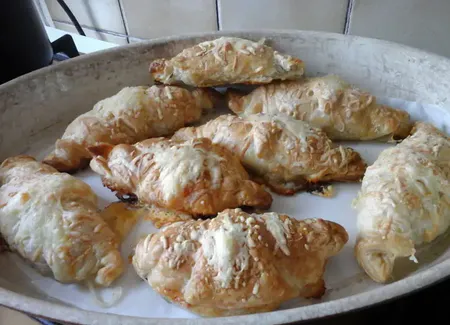 Croissants au thon et à la mozzarella