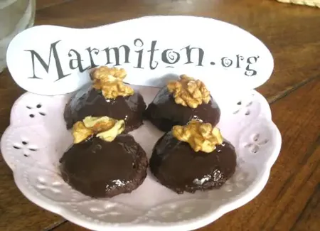 Petits gâteaux afghans au chocolat