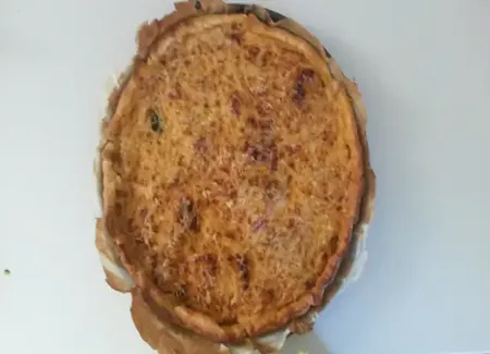 Tarte salée à la ratatouille et au thon