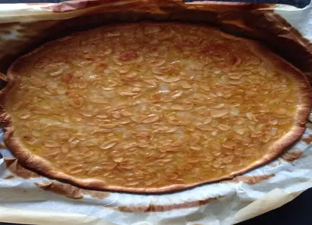 Tarte au miel et amandes!