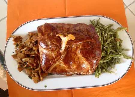 Rôti de veau en croûte à l'estragon