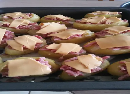 Pommes de terre farcies aux lardons de julia
