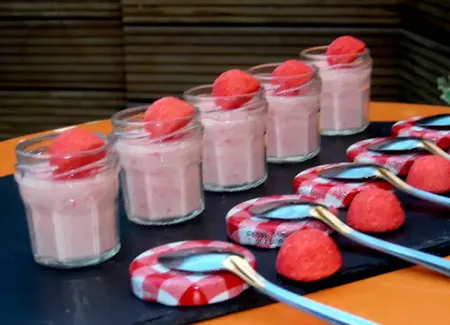 Verrine mousse tagada