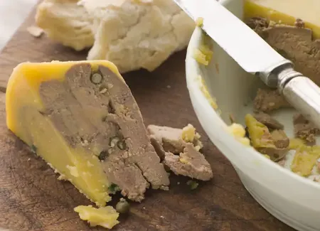 Terrine de foie gras au sauternes