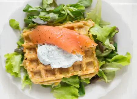 Gaufres de courgettes au saumon fumé