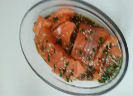 Saumon cru au soja