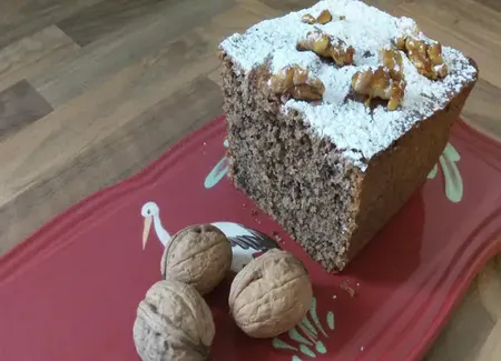 Cake aux noix et pépites de chocolat