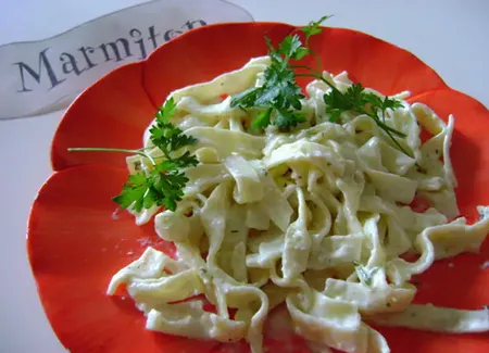 Pâtes au roquefort et aux noix