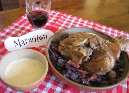 Jarret de porc au chou rouge