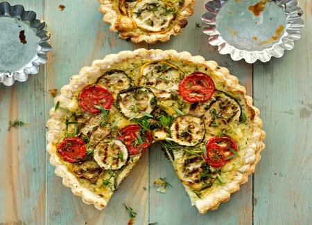 Tarte poulet, courgette et tomate