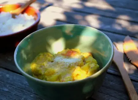 Curry de crevettes aux fruits