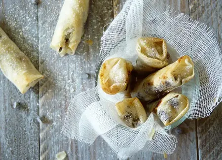 Cigares coco, banane et chocolat