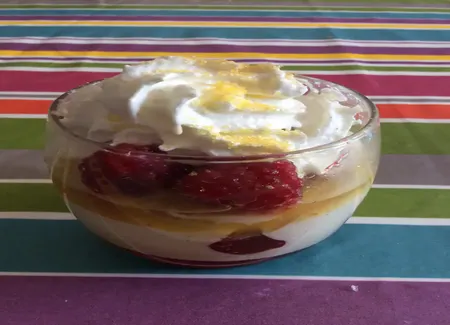 Trifle passion framboise à la catalane de marinette