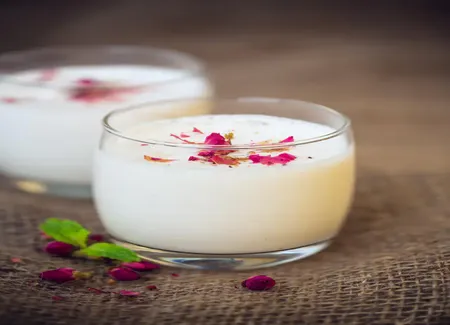 Lassi indien à la rose