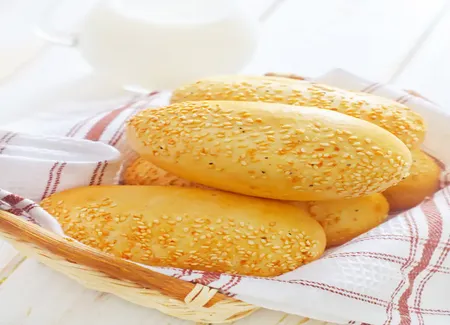 Petits pains à l'anis et au sésame