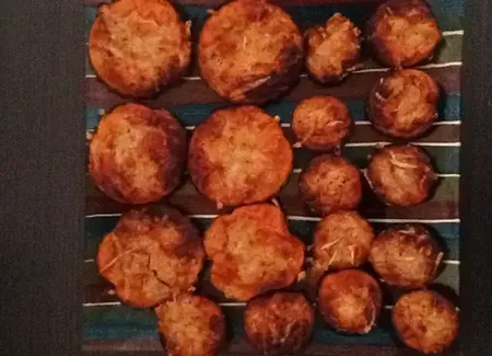 Mini-quiches sans pâte au thon et tomates