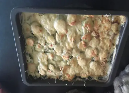 Gratin crémeux aux pommes de terre, courgettes et poulet
