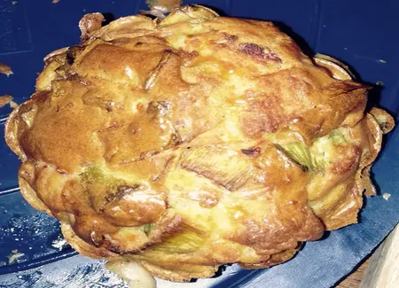Cake poireau, lardons et curry