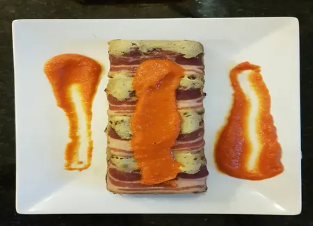 Pain d'aubergine au coulis de tomates